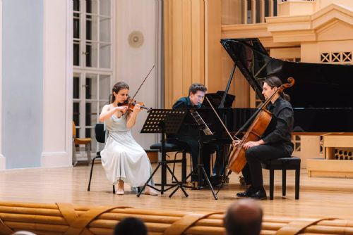 obrázek:V Nepomuku startuje cyklus Pontes Per Musicam. Šest komorních večerů v Atriu Piarum