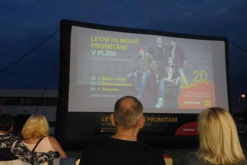 Foto: Letní kino Paměti národa s Remigiem Machurou