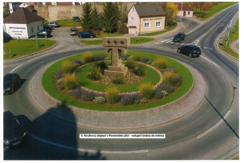 obrázek:Když rozhodují občané: V Tachově zabodovala proměna kruhového objezdu v Panenské