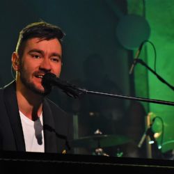 Marek Ztracený rozzáří Tymákov: Vánoční strom a sbory v akci