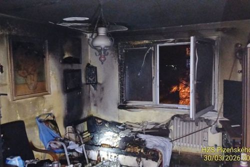 obrázek:Muž po pondělním požáru bytu na Slovanech zemřel, hasiči evakuovali 35 lidí