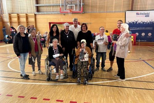 obrázek:Osmiboj seniorů v Plzni na Krašovské přivítal sedm týmů, Domov sv. Jiří obhájil vítězství