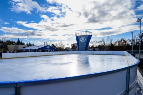obrázek:Plzeň otevřela bruslařskou sezónu s novými veřejnými kluzišti