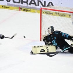 Plzeň porazila Karlovy Vary 2:0 po gólech Maláka a Měchury