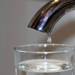 Plzeňské vodné a stočné podraží, ale zůstává mezi nejlevnějšími