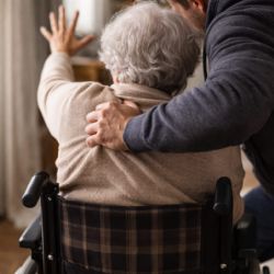 Pokusil se znásilnit bezbrannou seniorku, soud mu uložil podmínku