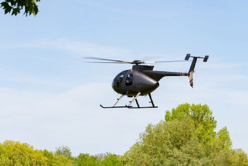 Foto: Příčinou nehody vrtulníku bylo nezvládnutí pilotáže