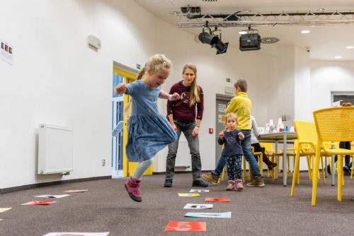 obrázek:Techmania zve rodiny s dětmi na Zvídavé hraní. Dubnový program nabídne bádání mezi řádky