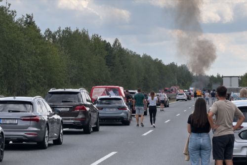 obrázek:U soudu v Rokycanech znovu projednávali smrtelnou nehodu na D5. Řidič kamionu vinu odmítá