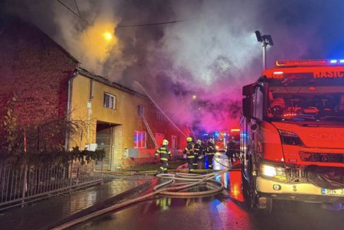 obrázek:V kraji loni hořelo více než tisíckrát. Požáry si vyžádaly devět lidských životů
