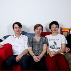 “Tato nákaza je rozšířená po všech národech” říkají The Colorblinds ve svém prvním klipu