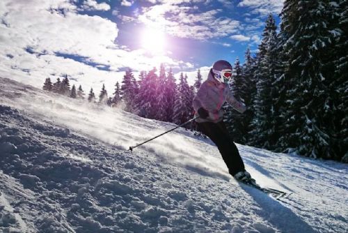 Foto: Ski&Bike Špičák na Štěpána: populární Slalomák otevřen, davy zatím nedorazily