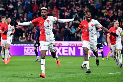 obrázek:Góly nepřišly, drama ano. Zápas Slavie s Plzní vyvrcholil vyloučením Chorého