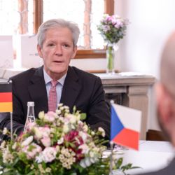 Německo posiluje vazby s Plzní. Velvyslanec Reuss jednal o byznysu a investicích