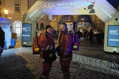 obrázek:Noční běh pro Světlušku rozhýbal Plzeň. Do Prazdroje dorazilo rekordních 1 313 lidí