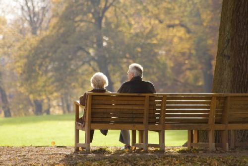 obrázek:Plzeňský kraj stárne, nejvíce je to vidět na Klatovsku. Na 100 dětí připadá 171 seniorů