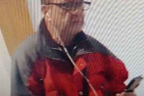 obrázek:Policie pátrá po muži na fotografii, oběť přišla o 50 tis. Kč