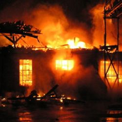 Požár skladu v Krasíkově u Kokašic, škoda 2 miliony