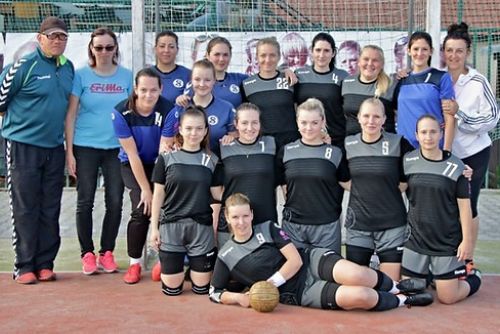 Foto: Tymákovské házenkářky vyhrály Český pohár bez ztráty bodu
