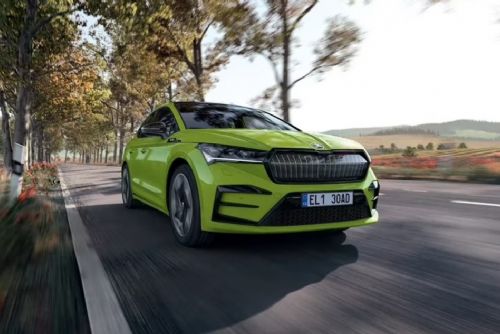 Foto: Elektromobil Škoda Enyaq RS iV se v Česku těší velké oblibě. Objednejte si testovací jízdu v plzeňském autosalonu Auto CB 