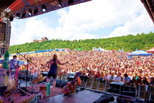 Foto: Festival Hrady CZ oznamuje kompletní program ve velkém stylu, na dvou pódiích zahrají Kabát, Kryštof, Mirai, Wanastowi Vjecy, No Name či Tomáš Klus