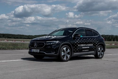 Foto: Komfort, bezpečnost i luxus, to vše nabízí nový Mercedes EQA, který pořídíte u VSP Auto v Plzni