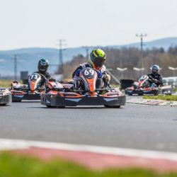 Potřebujete si vyčistit hlavu? Odreagujte se na motokárách a dalších atrakcích v zábavním centru FUN arena Cheb