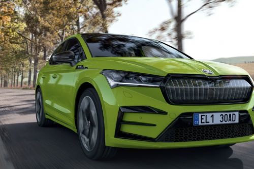 Foto: V AUTO CB v Plzni si můžete pořídit nový vůz ENYAQ COUPÉ RS iV, který je spojený s oceněným filmem ,,The Way of Life“ 