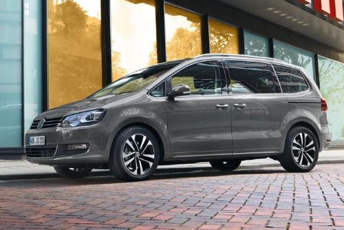 Foto: Využijte akční nabídky na Volkswagen Sharan u autorizovaného salonu Auto Car Point v Domažlicích